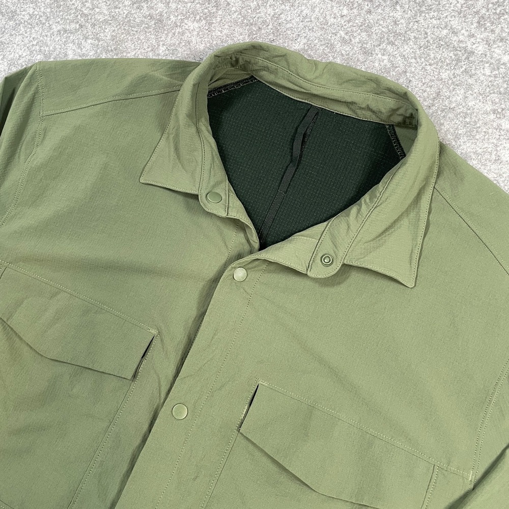 Lululemon Mens Utility Shirt Green Snap Front Mesh Back Hiking Technical